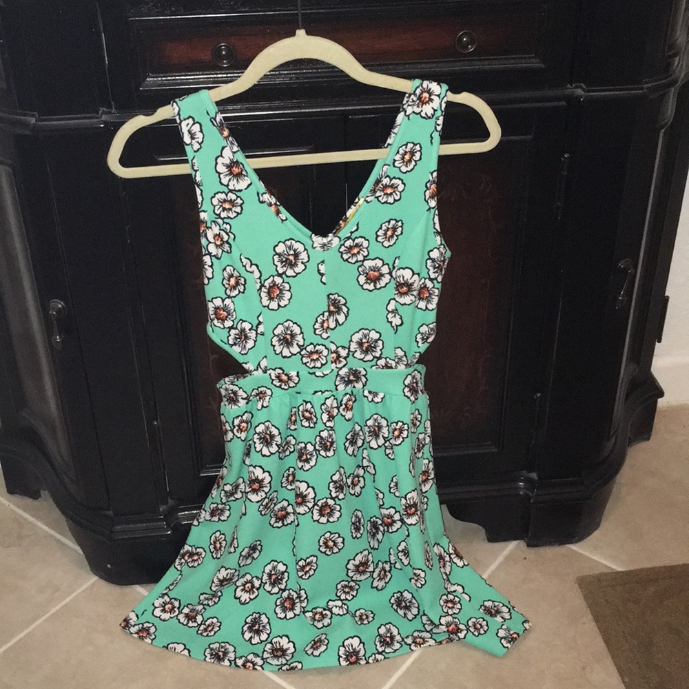 New never worn mini dress